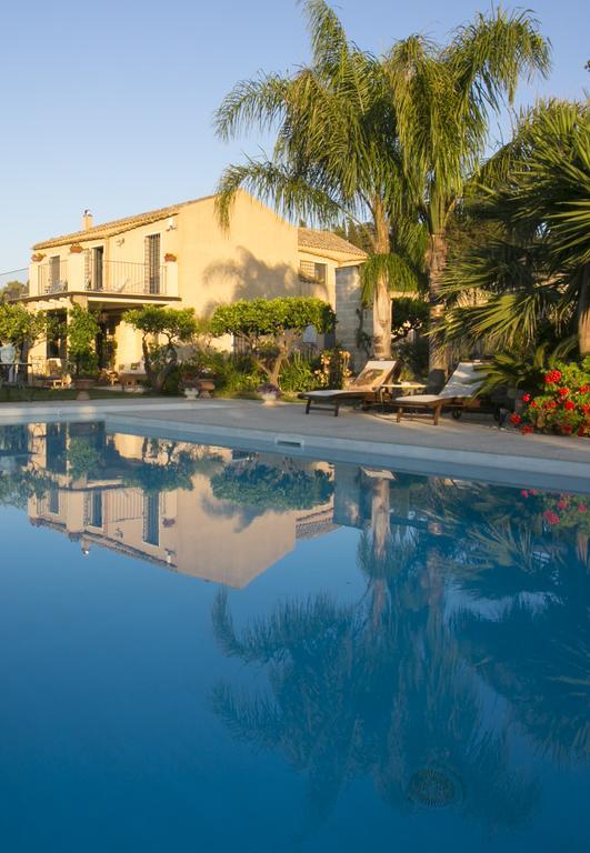 Baglio Sant'Andrea Bed & Breakfast Valderice Dış mekan fotoğraf
