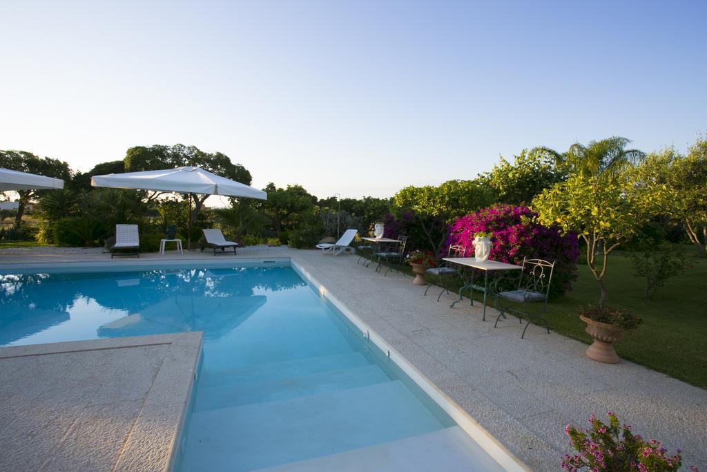 Baglio Sant'Andrea Bed & Breakfast Valderice Dış mekan fotoğraf
